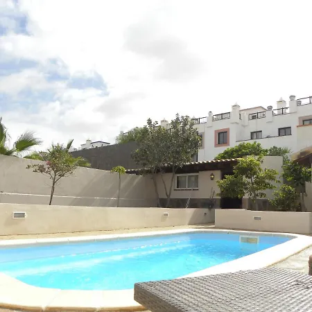 Πανσιόν Siroko Surf House Κοραλέχο